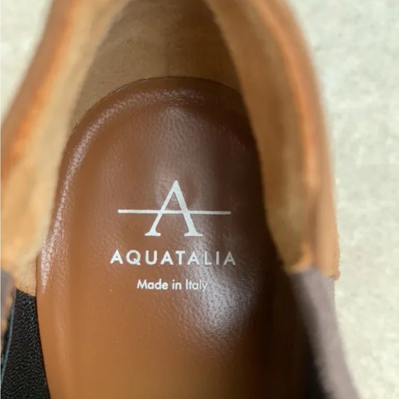 Aquatalia Suede Tan/Grey Ankle Booties, Block Heel Women’s size 9 Made in Italy - Picture 6 of 11